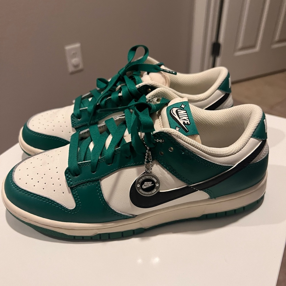 Dunk Low SE 'Lottery Pack - Malachite' – Size US 7.5 M (US 9 W)